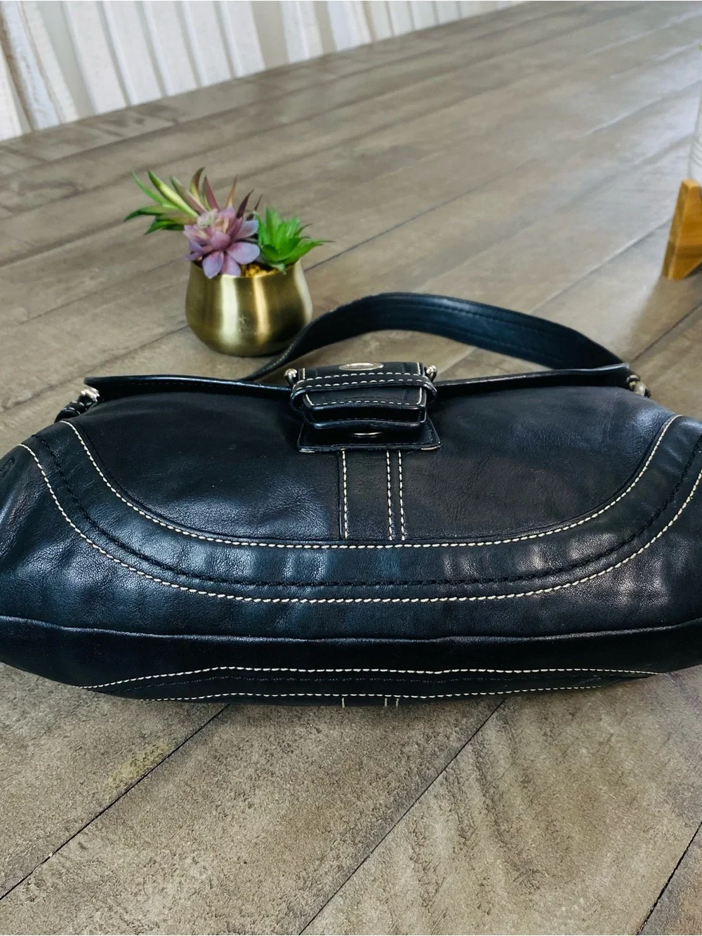 Vintage Coach Soho Y2K Leather Buckle Flap Shoulder Bag Black Hobo F10910